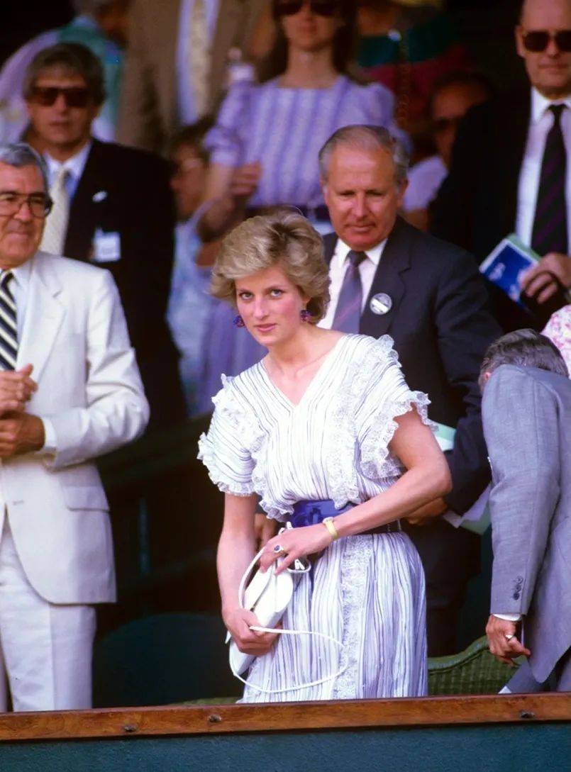 过多薪资空 过多薪资空