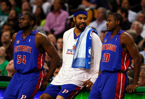 球速偏中等 球速偏中等